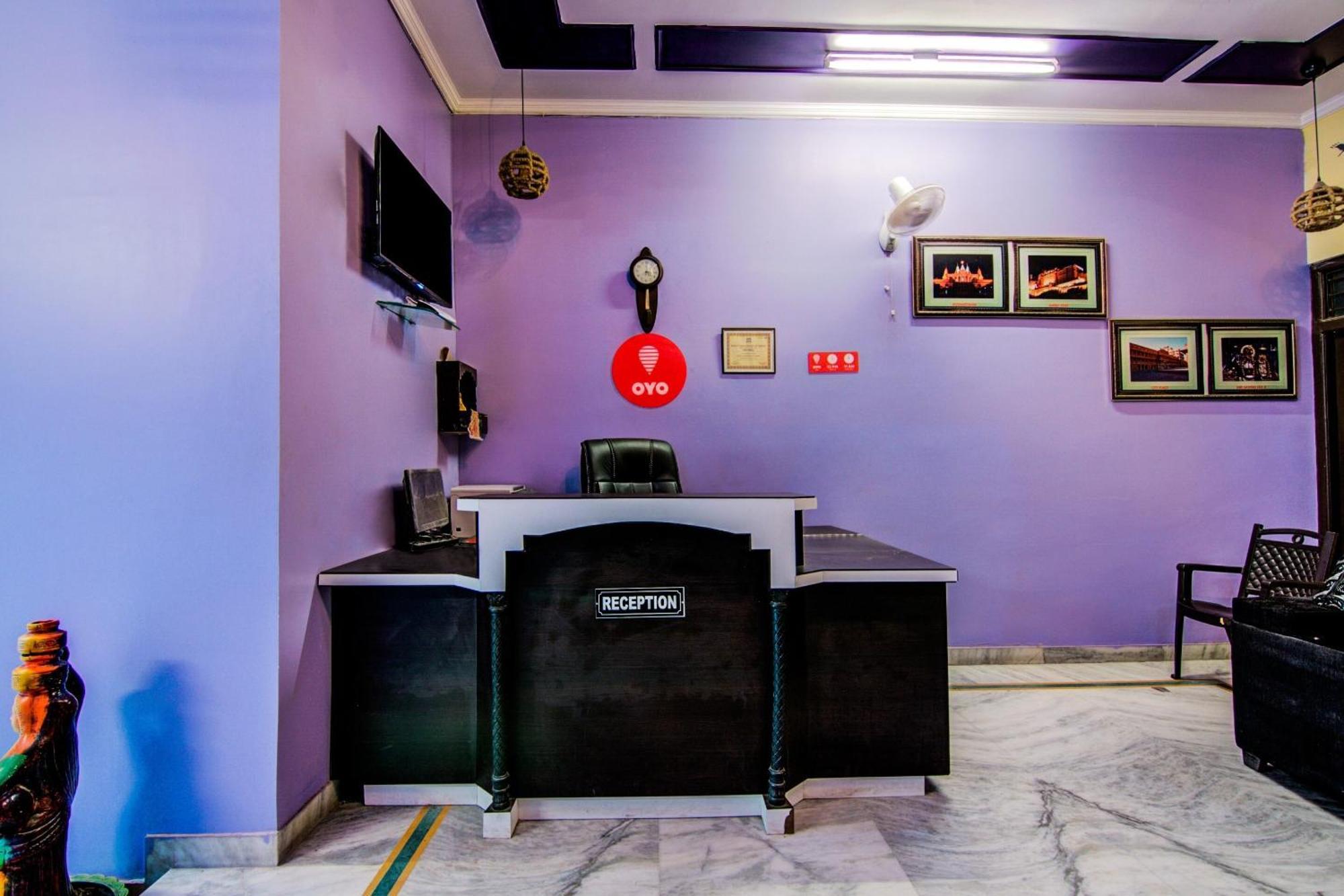 Oyo Hotel Malhotra Джапур Экстерьер фото